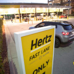 Használt autókkal, köztük limitált különlegességekkel árasztja el a piacot a csődbe ment Hertz autókölcsönző