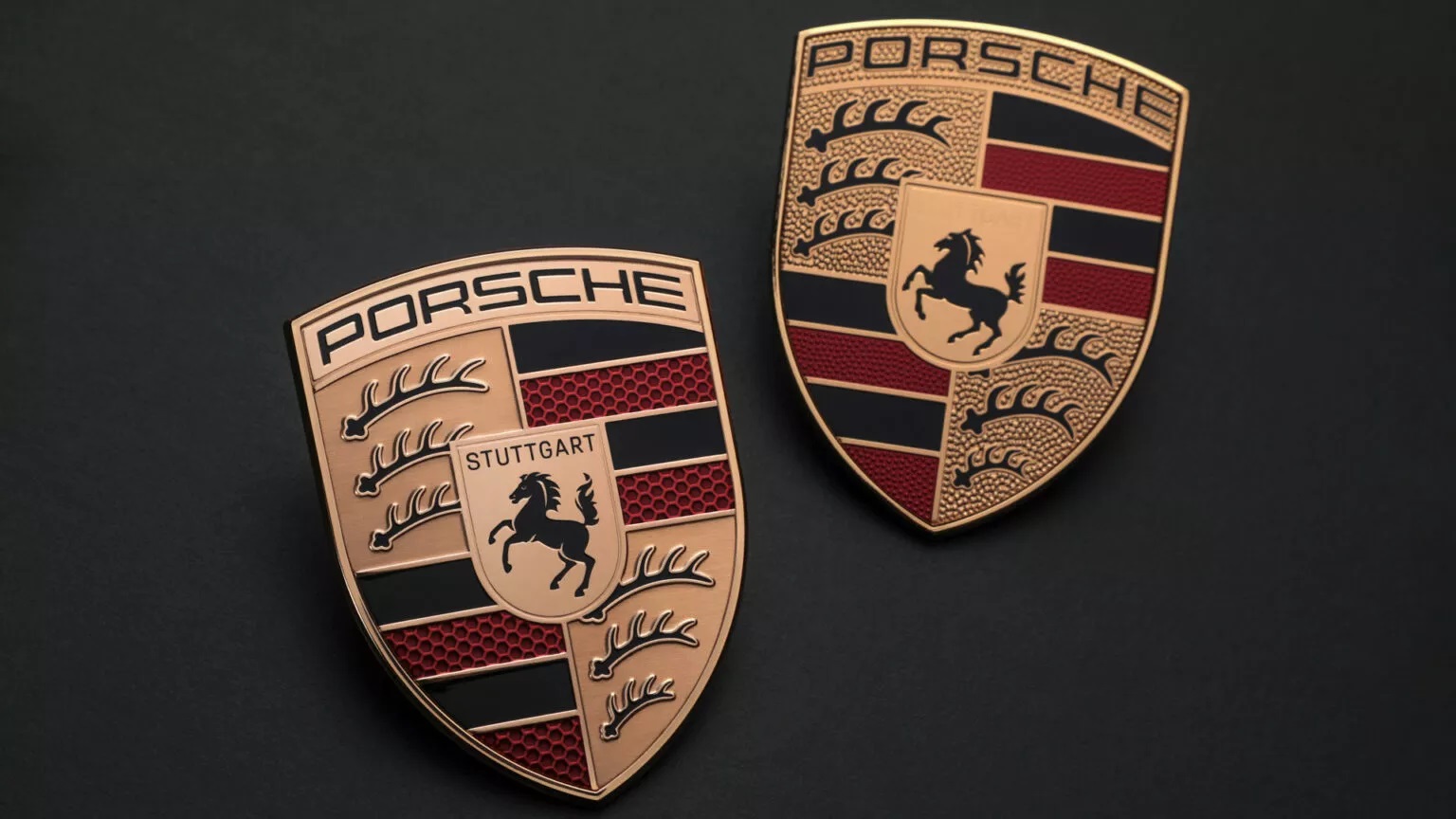 Porsche-badge-00003-1536×864